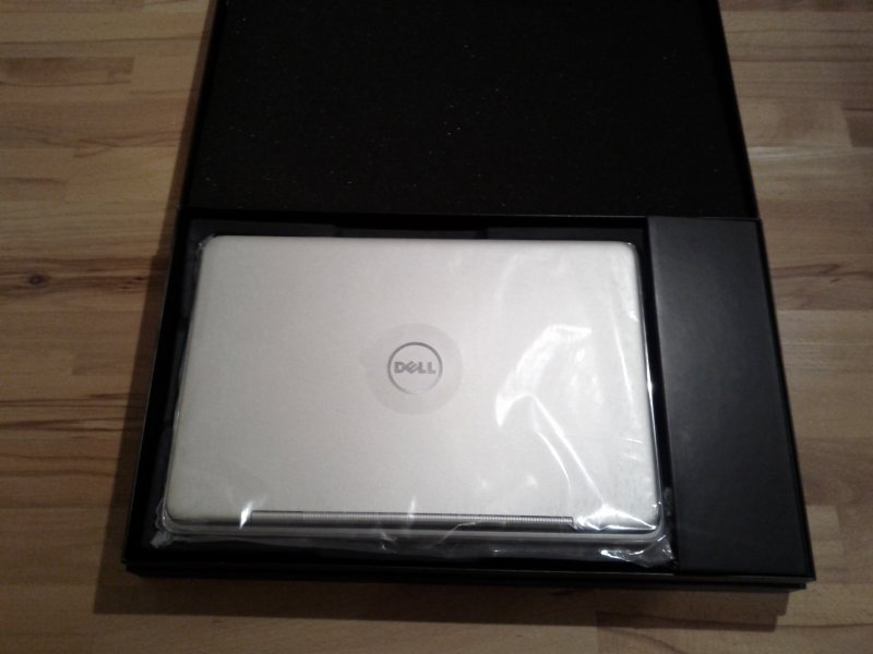 Dell XPS 15z Unboxing #5